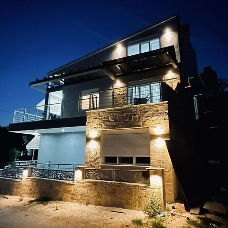 Holiday home Zeneli House & Loft