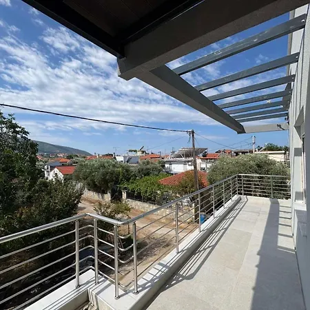 Zeneli House & Loft Holiday home