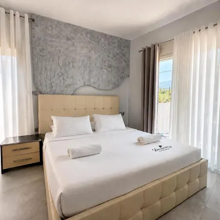 Holiday home Zeneli House & Loft