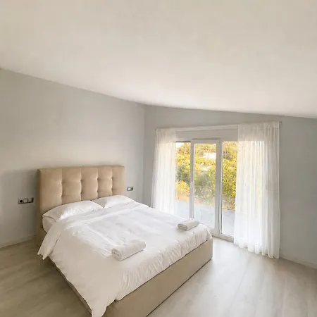 Zeneli House & Loft Holiday home