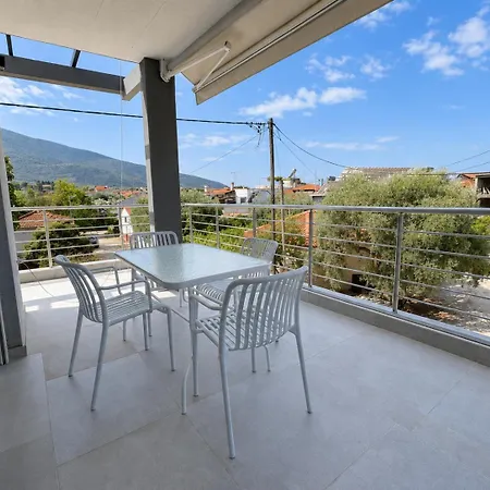 Holiday home Zeneli House & Loft Skala Kallirakhis